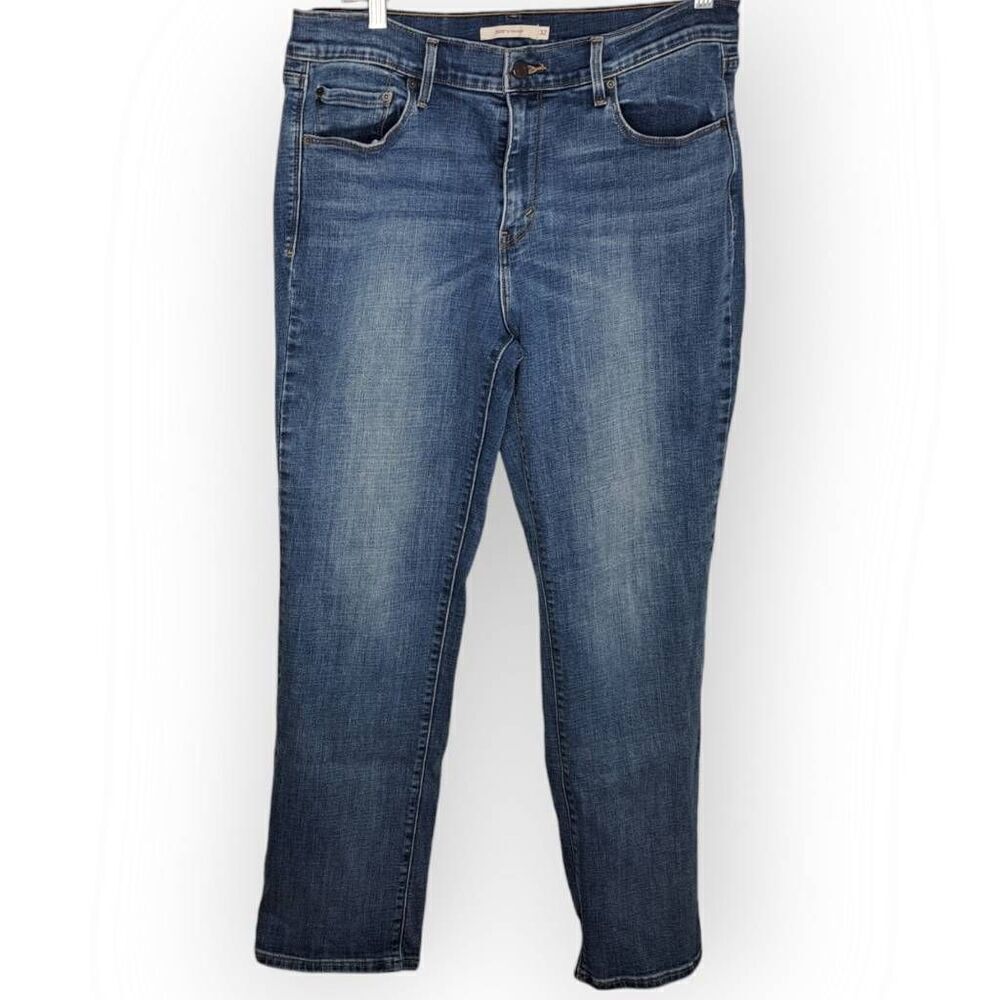 Levi's Women's 505 Straight Jeans size 32